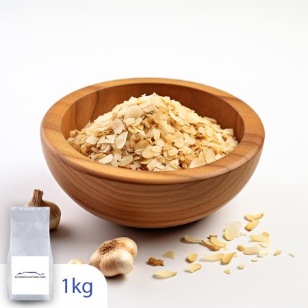 Garlic Flakes (1kg) - Dehydrated garlic flakes for convenient and aromatic seasoning in various dishes.